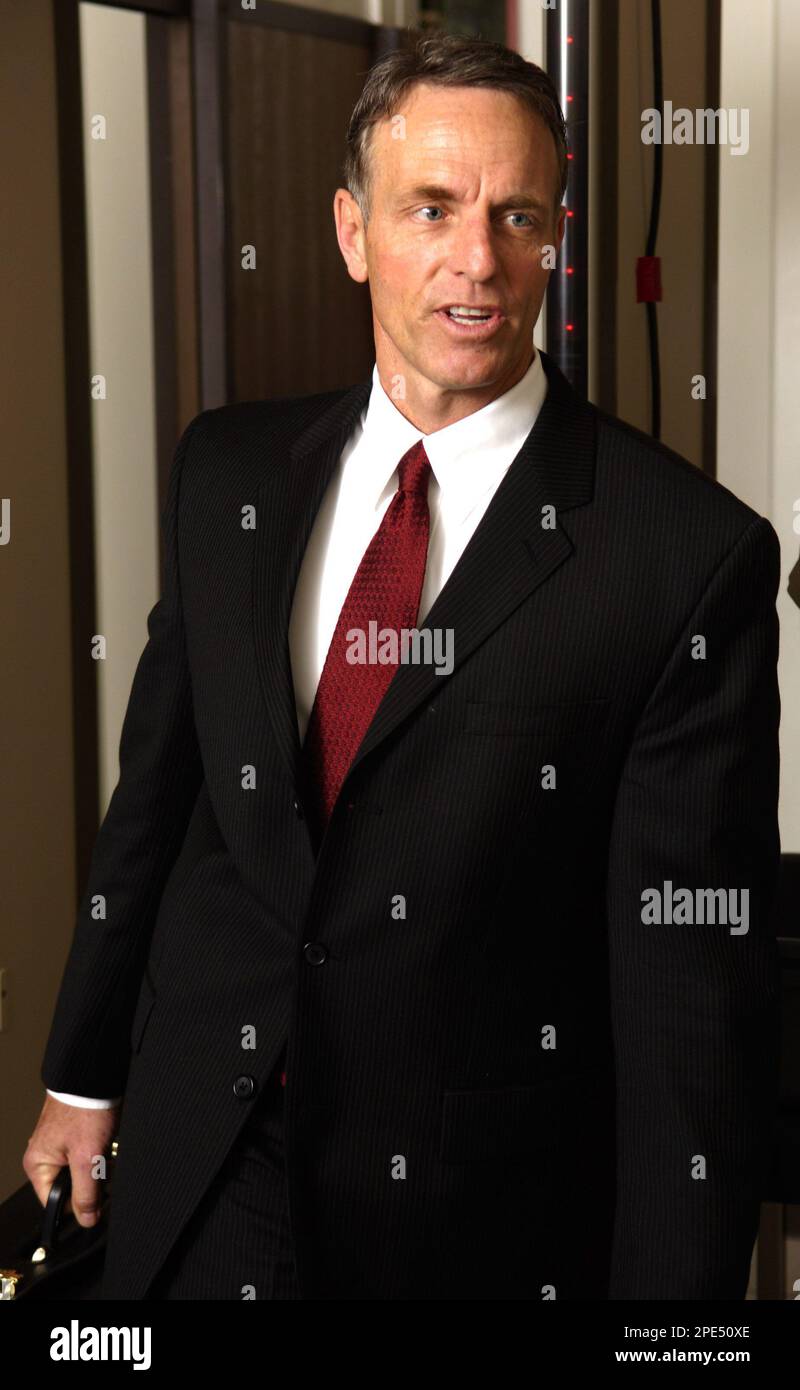 Gordon Auchincloss, deputy district attorney for Santa Barbara county ...
