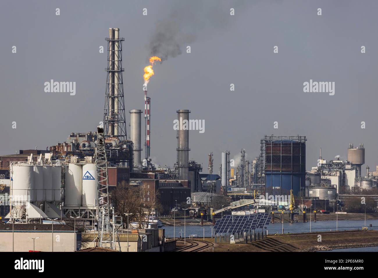 BASF plant site, exterior view with smoking chimneys, Ludwigshafen, Rhineland-Palatinate, Germany Stock Photo