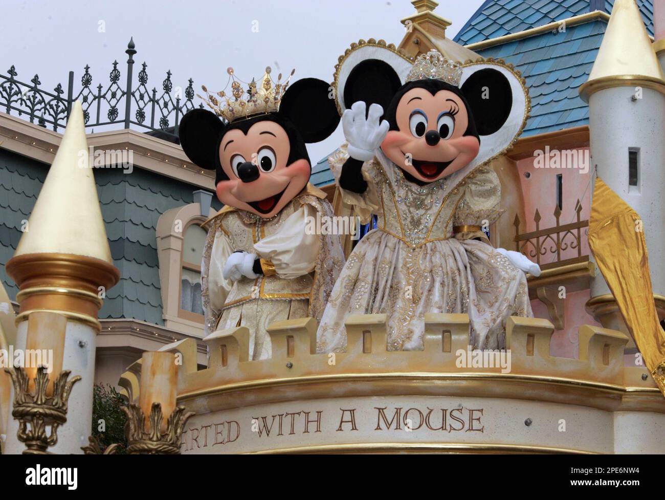 Theme Parks Walt Disney World 50th Anniversary Mickey