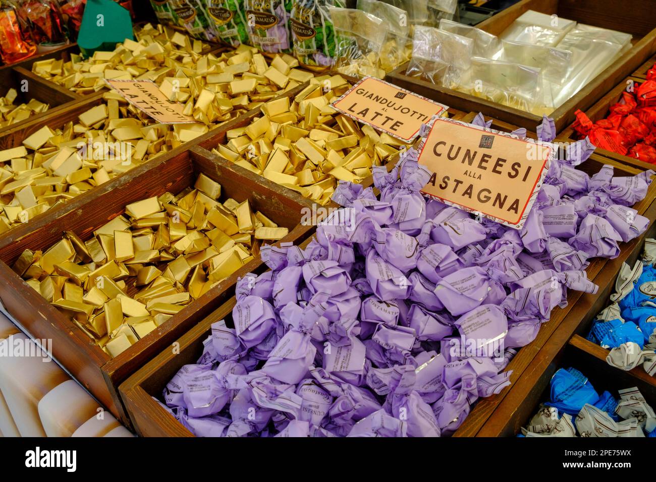 Italian desserts, dolci, gianduja, nougat layers, chocolate fair, Turin