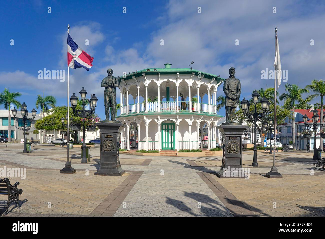 Pavilion with statues of Juan Pablo Duarte and General Gregorio Luperon in the Parque Independenzia in the Centro Historico, Old Town of Puerto Stock Photo