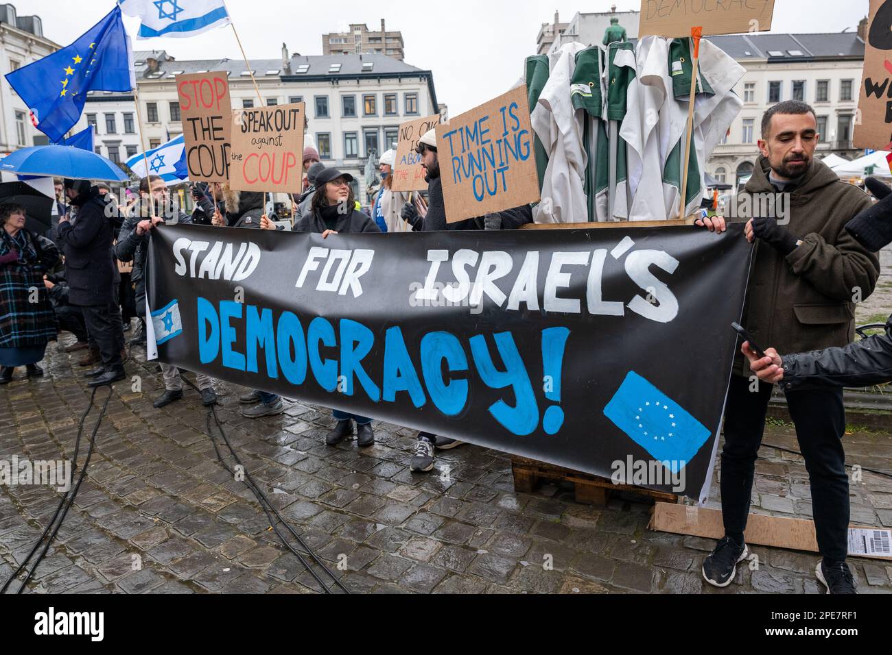 Protesters alongside the EU buildings in Brussels against Netanyahu change of democratic democracy. Stock Photo