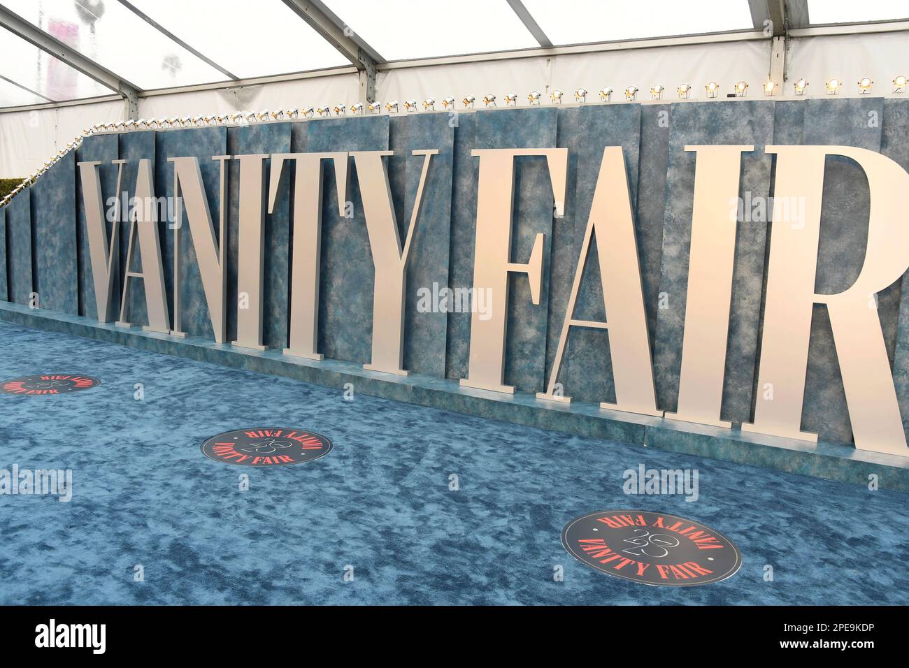 BEVERLY HILLS, CALIFORNIA - MARCH 12: Atmosphere at the 2023 Vanity Fair Oscar Party hosted by Radhika Jones at Wallis Annenberg Center for the Perfor Stock Photo