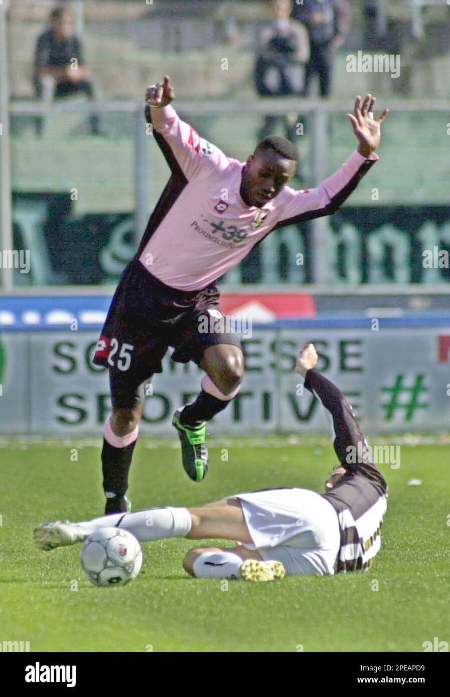 Video: McKennie and Weah infuriate Italians with food criticism - Yahoo  Sports, image size:897x1390