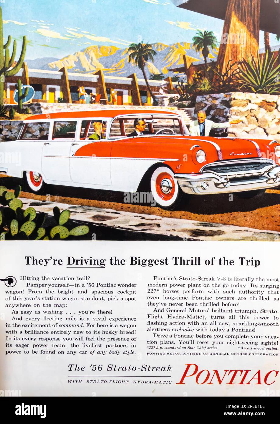 '56 Pontiac Strato-Streak advert in a Natgeo magazine June 1956 Stock Photo