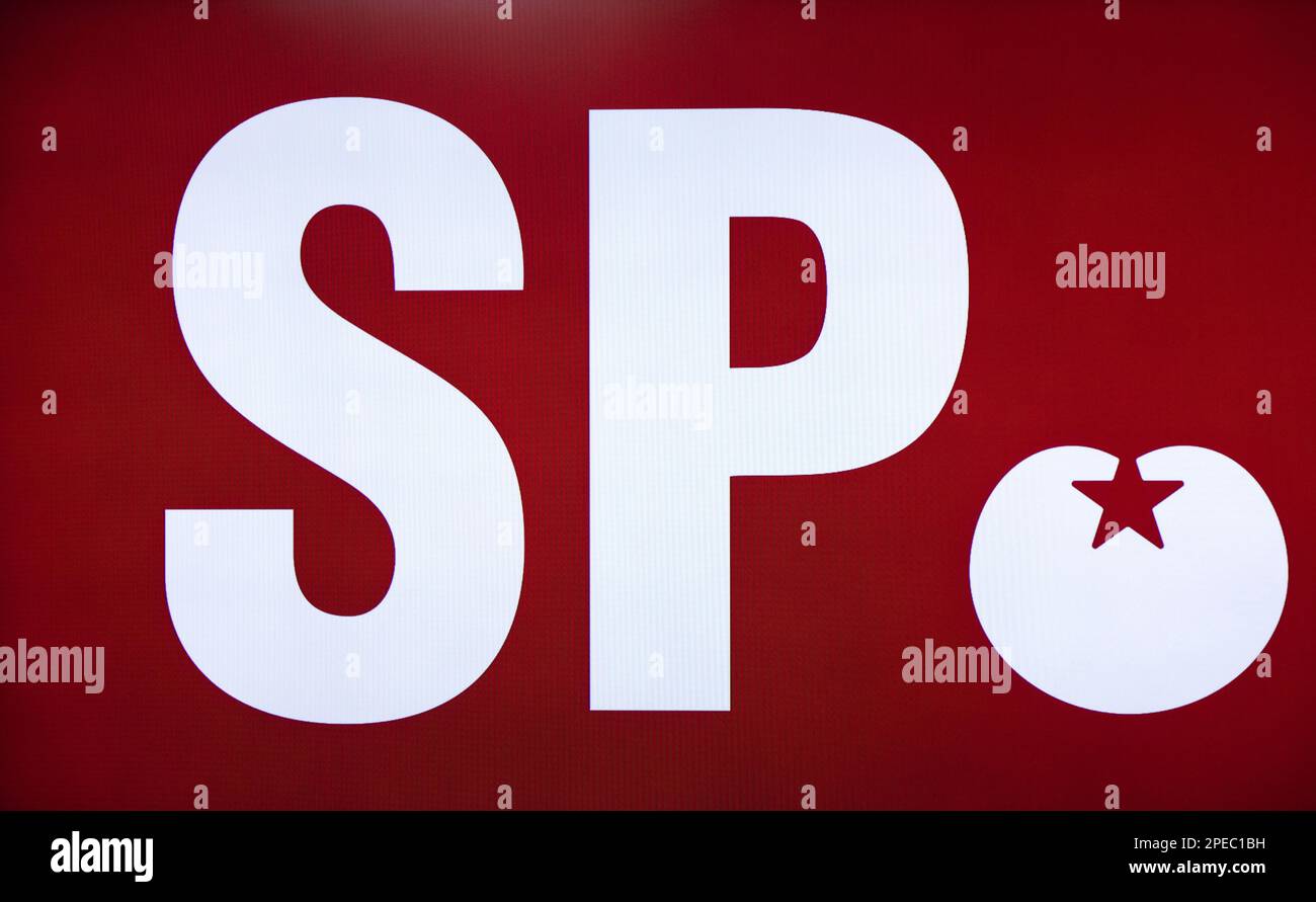 AMERSFOORT - Logo during the results evening of the SP for the Provincial Council elections. ANP EVA PLEVIER netherlands out - belgium out Stock Photo