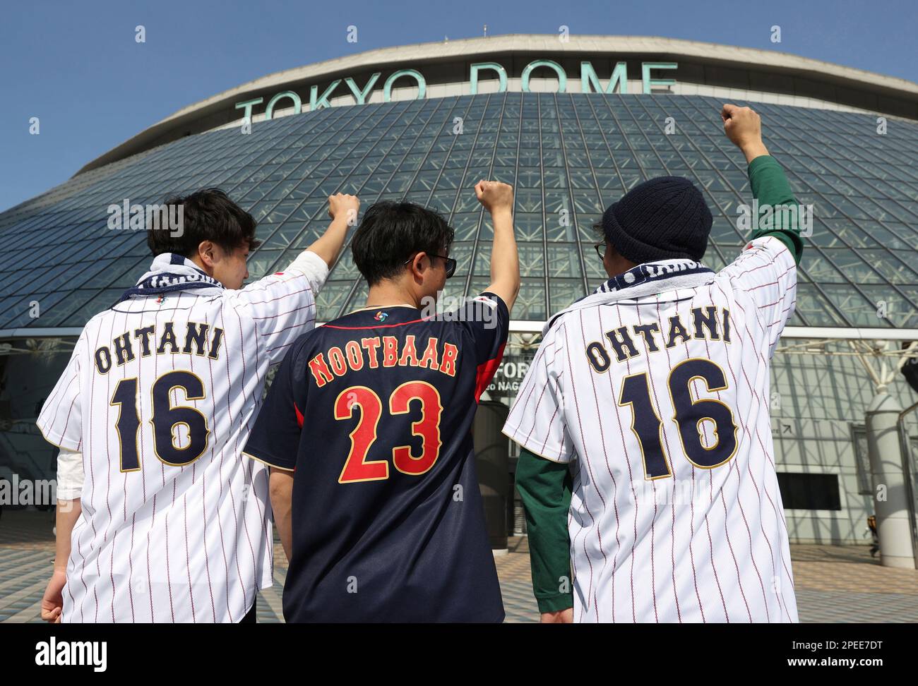 Baseball fans wearing Japan national team uniform such as Shohei