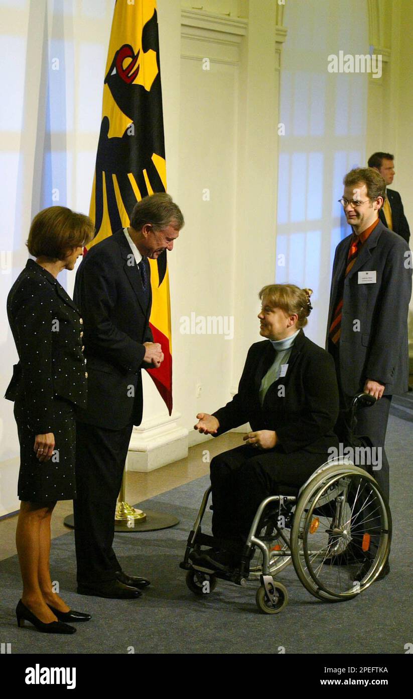 Bundespraesident Horst Koehler, Mitte und seine Frau Eva Luise Koehler ...