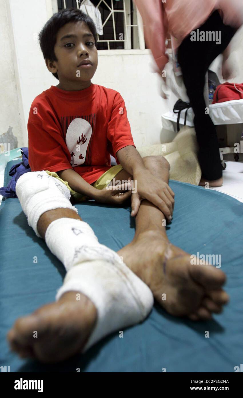 Earthquake tsunami follow international borders