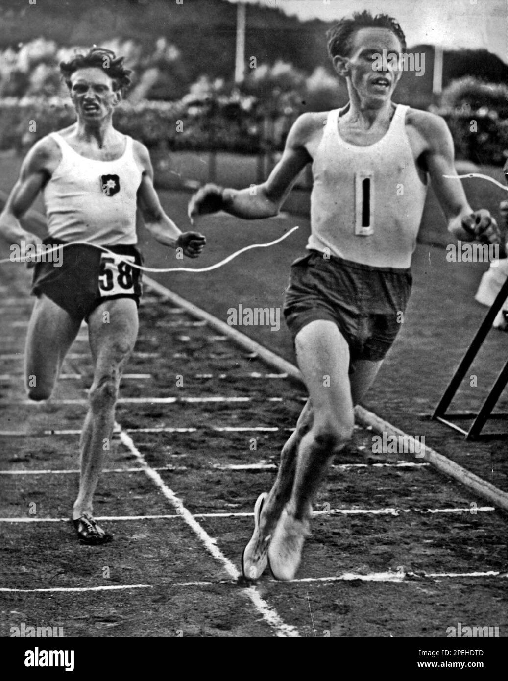 Long Distance World Record ** FILE ** Swedish middle distance runner Gunder Hagg, right, breaks ...