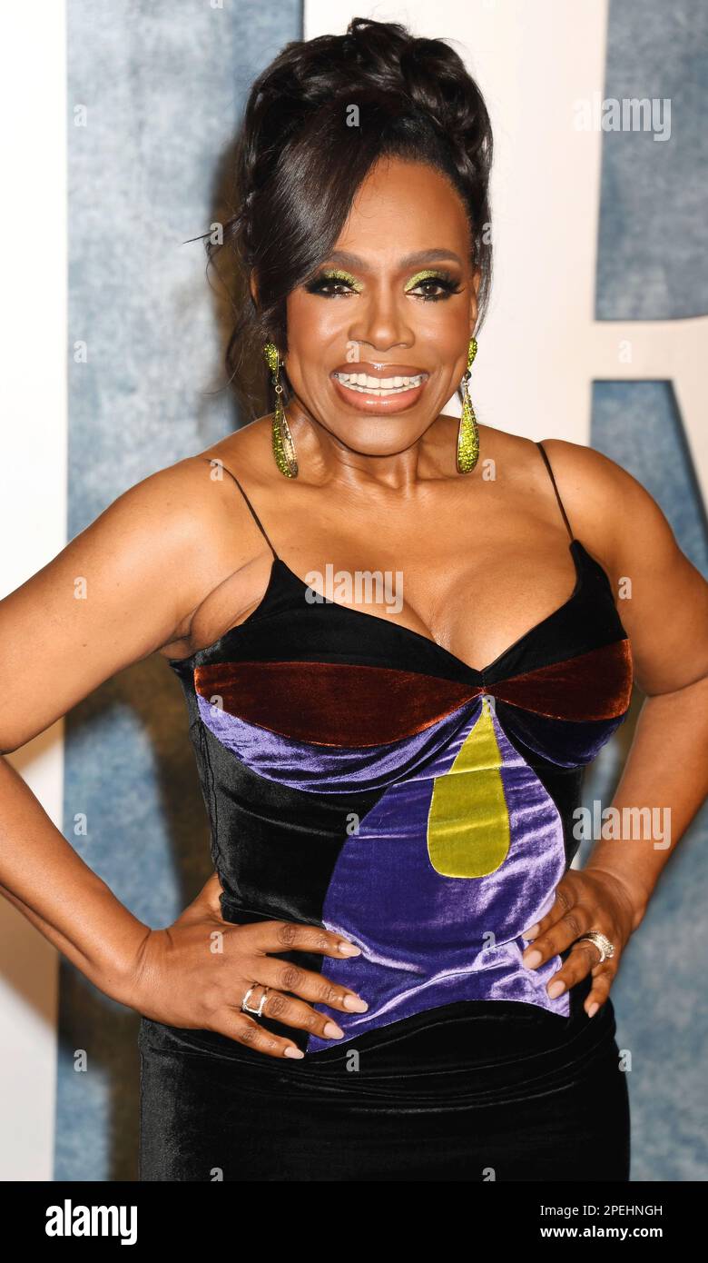 BEVERLY HILLS, CALIFORNIA - MARCH 12: Sheryl Lee Ralph attends the 2023 Vanity Fair Oscar Party hosted by Radhika Jones at Wallis Annenberg Center for Stock Photo