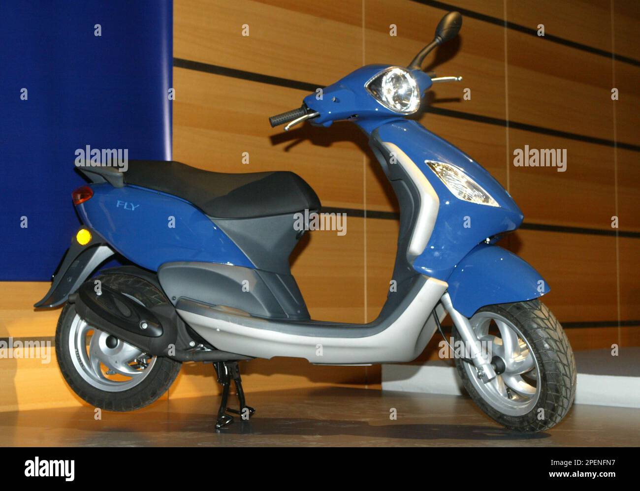 The new scooter model Fly by Italian two-vehicle manufacturer Piaggio is on  display during a press conference in Munich, southern Germany on Tuesday,  Sept. 14, 2004. (AP Photo/Uwe Lein Stock Photo -