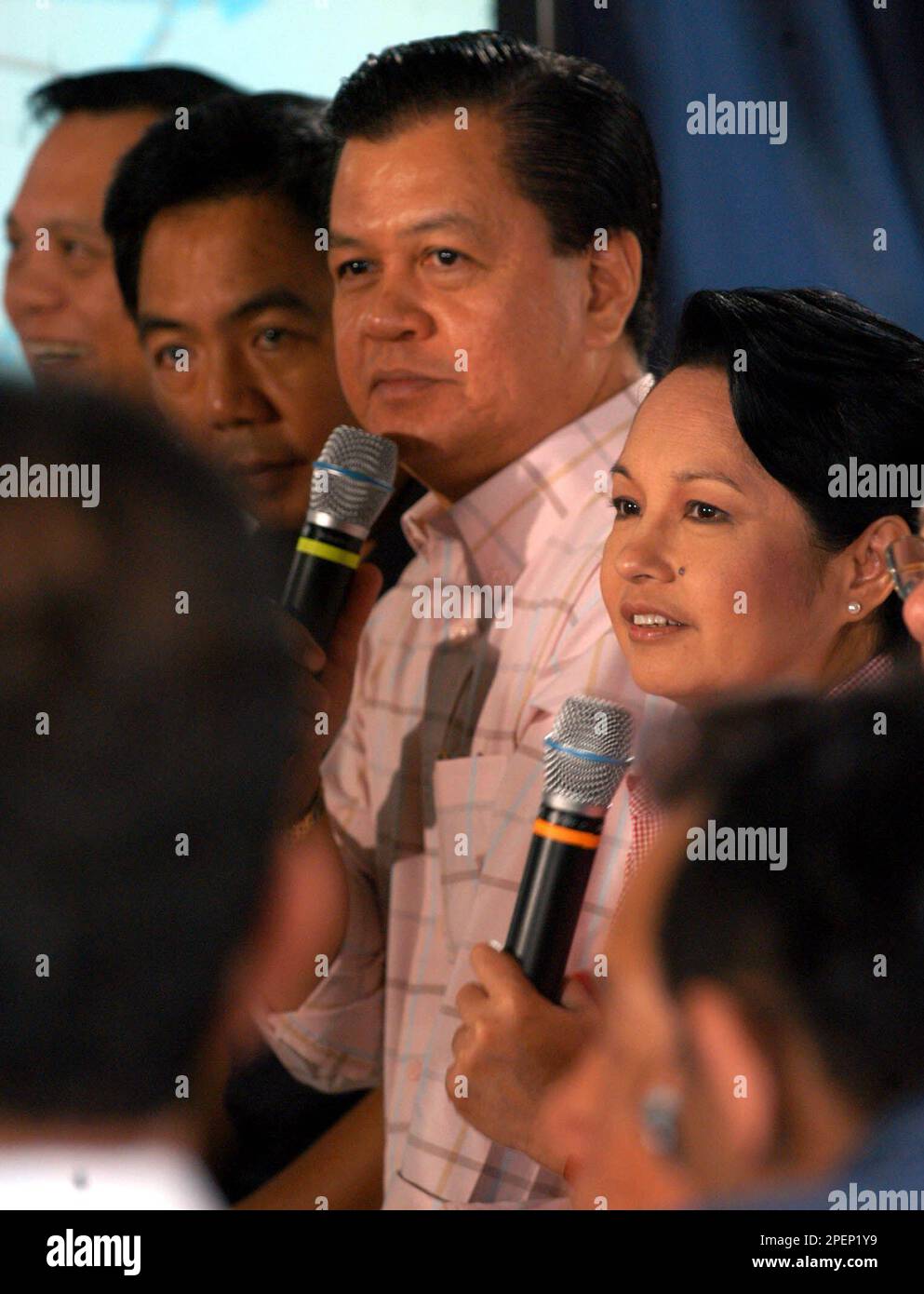 President Gloria Macapagal Arroyo right, Vice President Noli de Castro ...