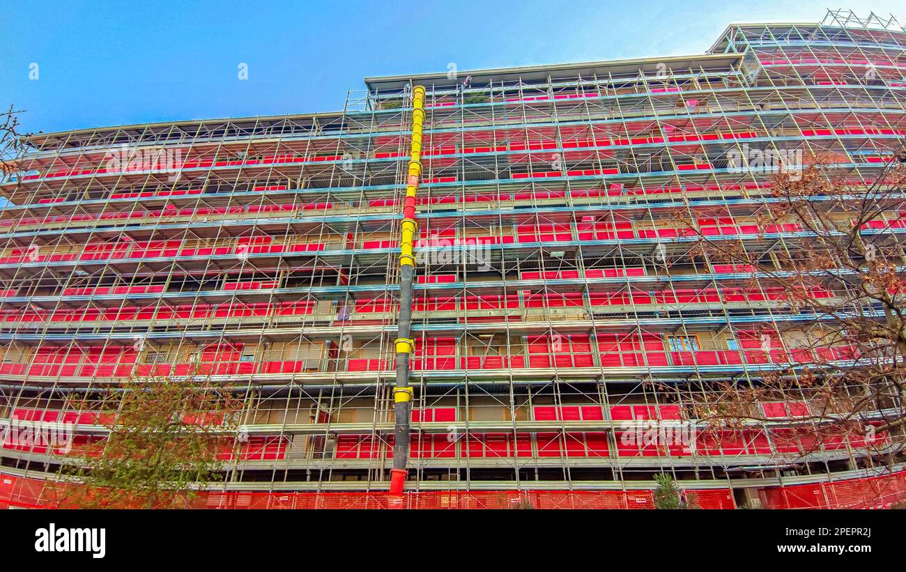 Scaffolding temporary structure for building structure support in