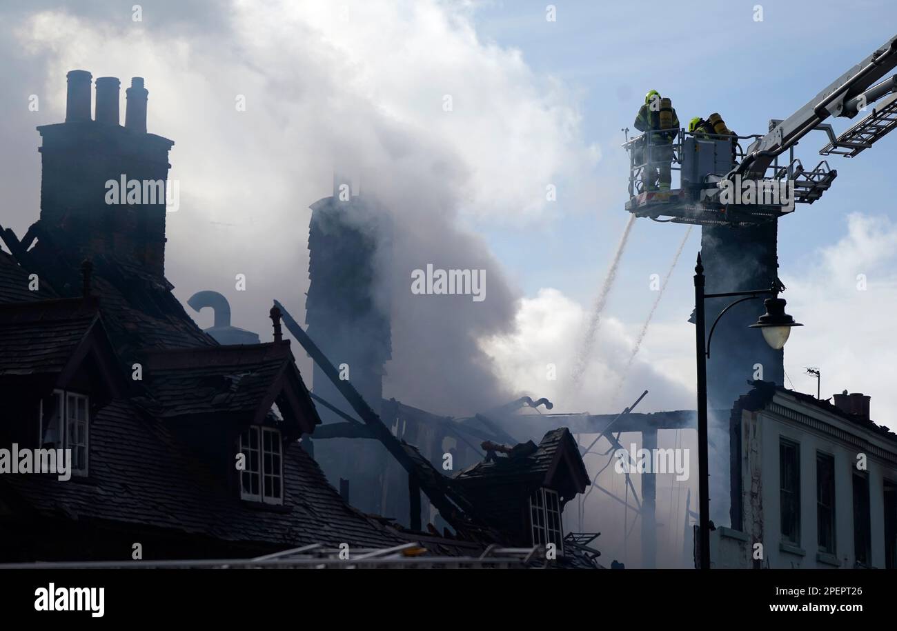 Angel inn midhurst hi-res stock photography and images - Alamy