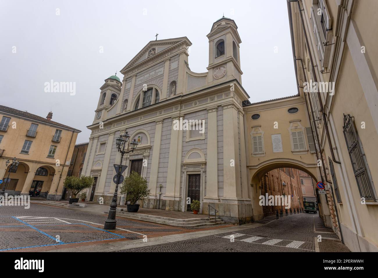 TORTONA, ITALY, DECEMBER 28, 2022 - Cathedral of Sant Maria Assunta and San Lorenzo, Duomo of Tortona, Alessandria province, Piedmont, Italy Stock Photo