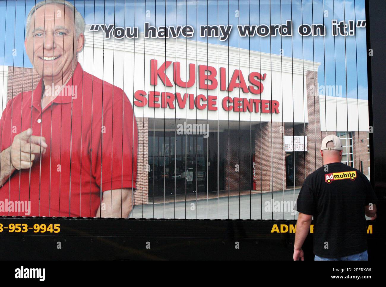 ** ADVANCE FOR WEEKEND OF AUG 78 ** John Belcher, a mobile billboard