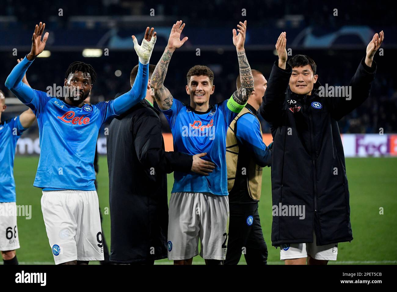 Andre Zambo Anguissa, Giovanni Di Lorenzo and Kim Min-jae of SSC Napoli celebrate at the end of the Champions League football match between SSC Napoli Stock Photo