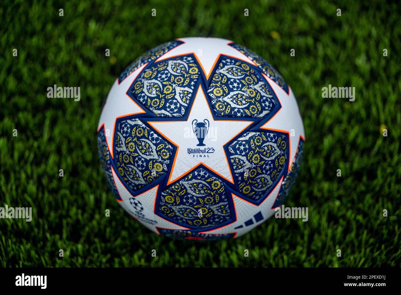 Champions league ball 2023 hi-res stock photography and images - Alamy