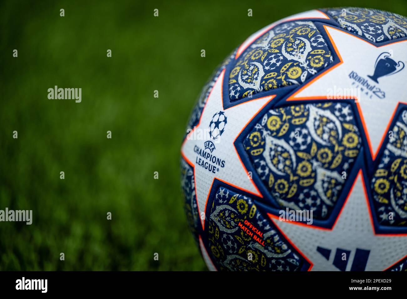 adidas - Ball Uefa Champions League Pro Ufficiale 2024