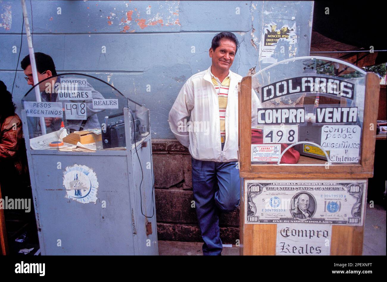 Waiting for money hi-res stock photography and images - Alamy