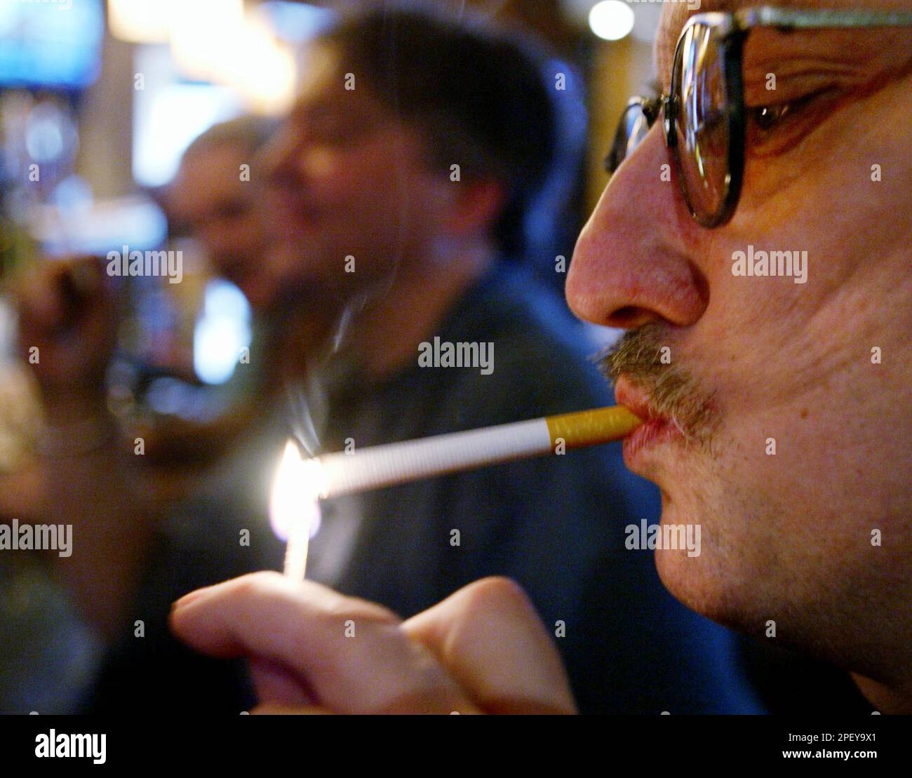 do the cigarette filters appear to be effective Why cigarettes have an orange filter?