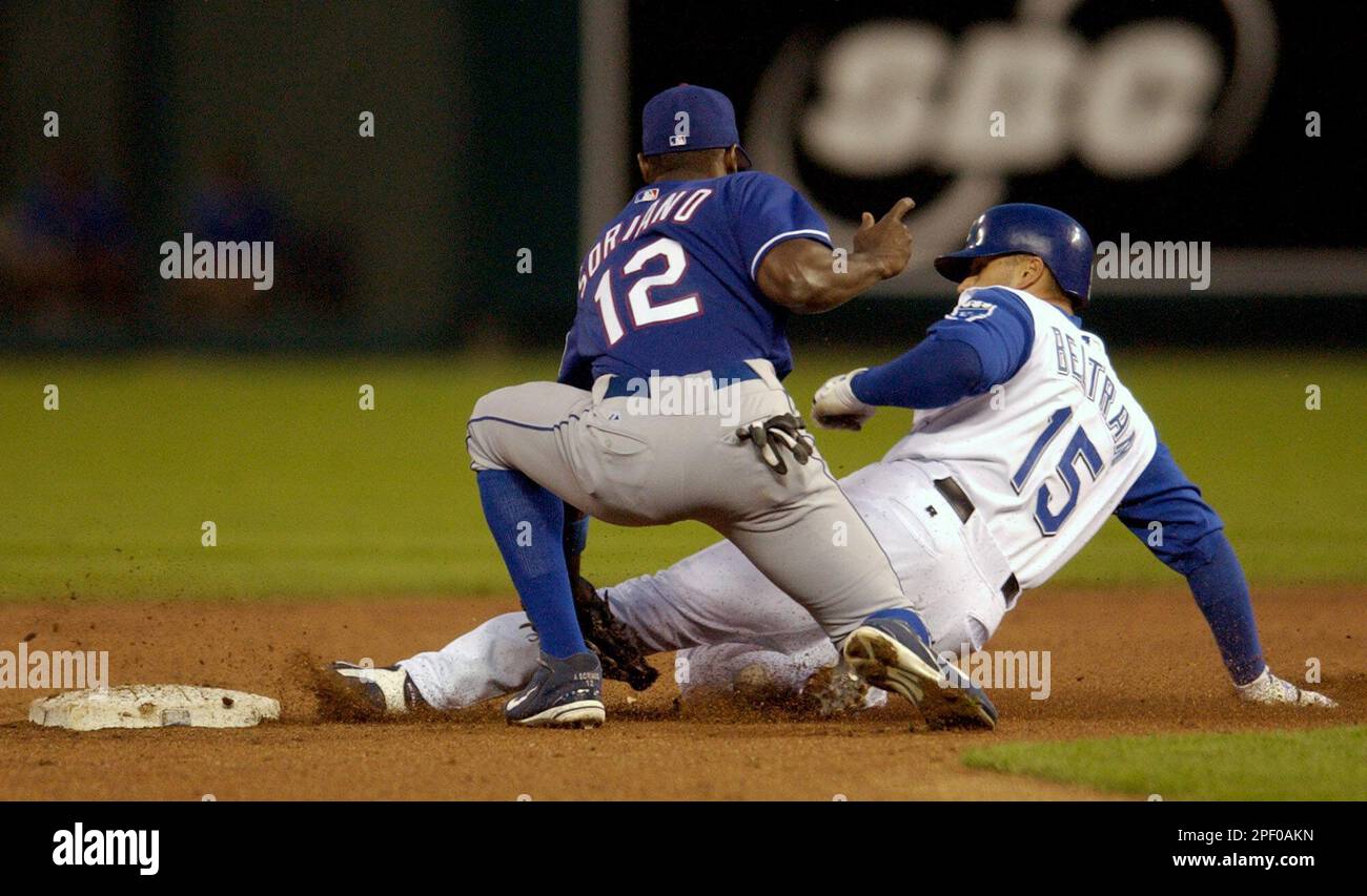 Kansas City Royals' Carlos Beltran (15) steals second past Texas Rangers  second baseman Alfonso Soriano in the fourth inning Tuesday, April 27,  2004, in Kansas City, Mo. (AP Photo/Ed Zurga Stock Photo - Alamy