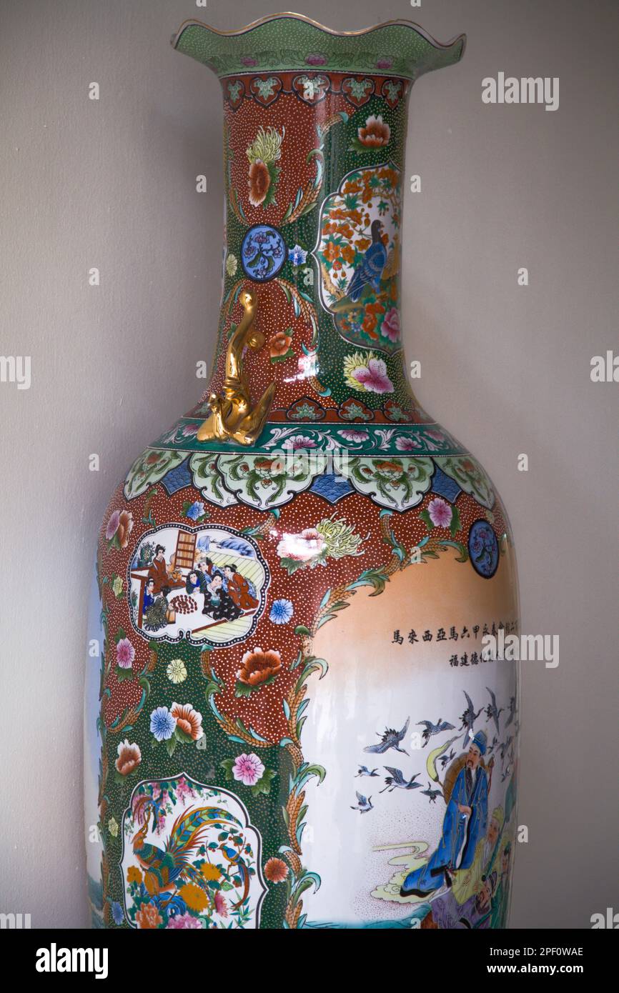 Malaysia, Melak, Malacca, Baba House, chinese vase Stock Photo Alamy