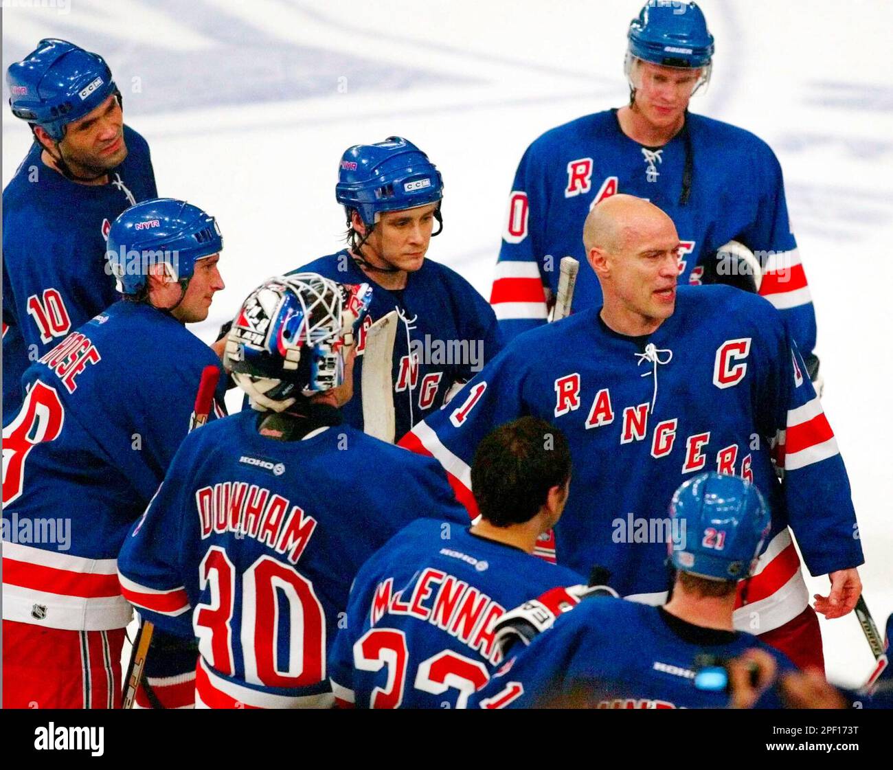 Retired New York Rangers Mark Messier and Mike Richter skate at The Rink At  Rockefeller Center with the Stanley Cup and New York Islanders Pat  LaFontaine on April 13, 2017 in New