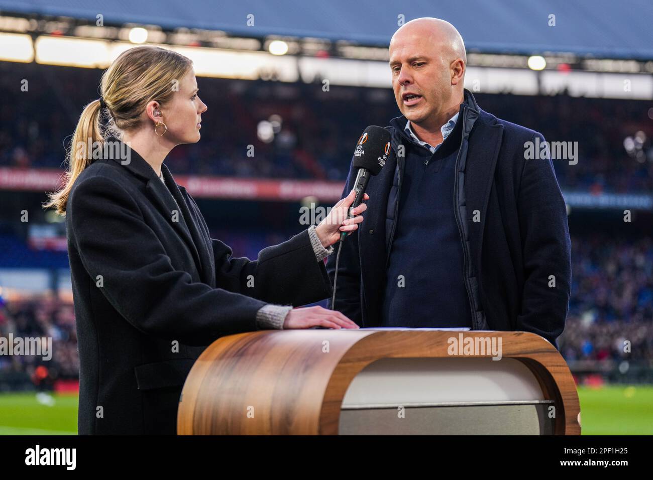 Rotterdam - Noa Vahle, Feyenoord coach Arne Slot during the match between Feyenoord v Shakhtar Donetsk at Stadion Feijenoord De Kuip on 16 March 2023 in Rotterdam, the Netherlands. (Box to Box Pictures/Yannick Verhoeven) Stock Photo