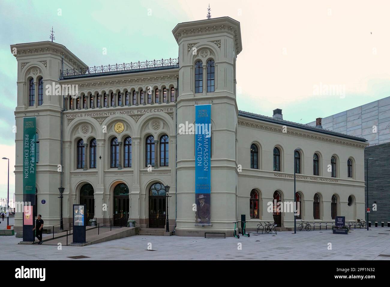 Norway, Oslo, Nobels Fredssenter - The Nobel Peace Center (2005) is the museum for the Nobel Peace Prize housed in former railway station building (18 Stock Photo