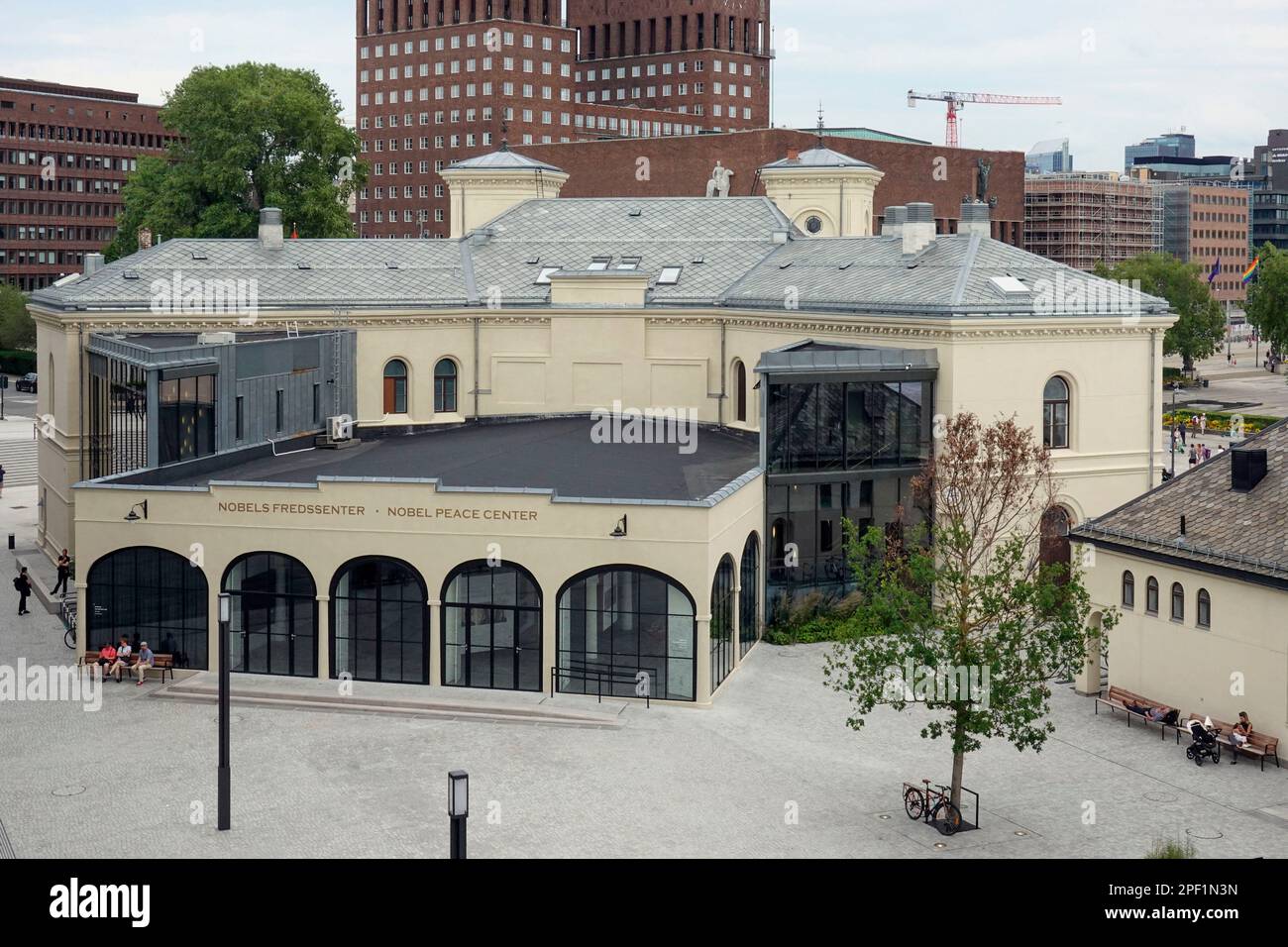 Norway, Oslo, Nobels Fredssenter - The Nobel Peace Center (2005) is the museum for the Nobel Peace Prize housed in former railway station building (18 Stock Photo