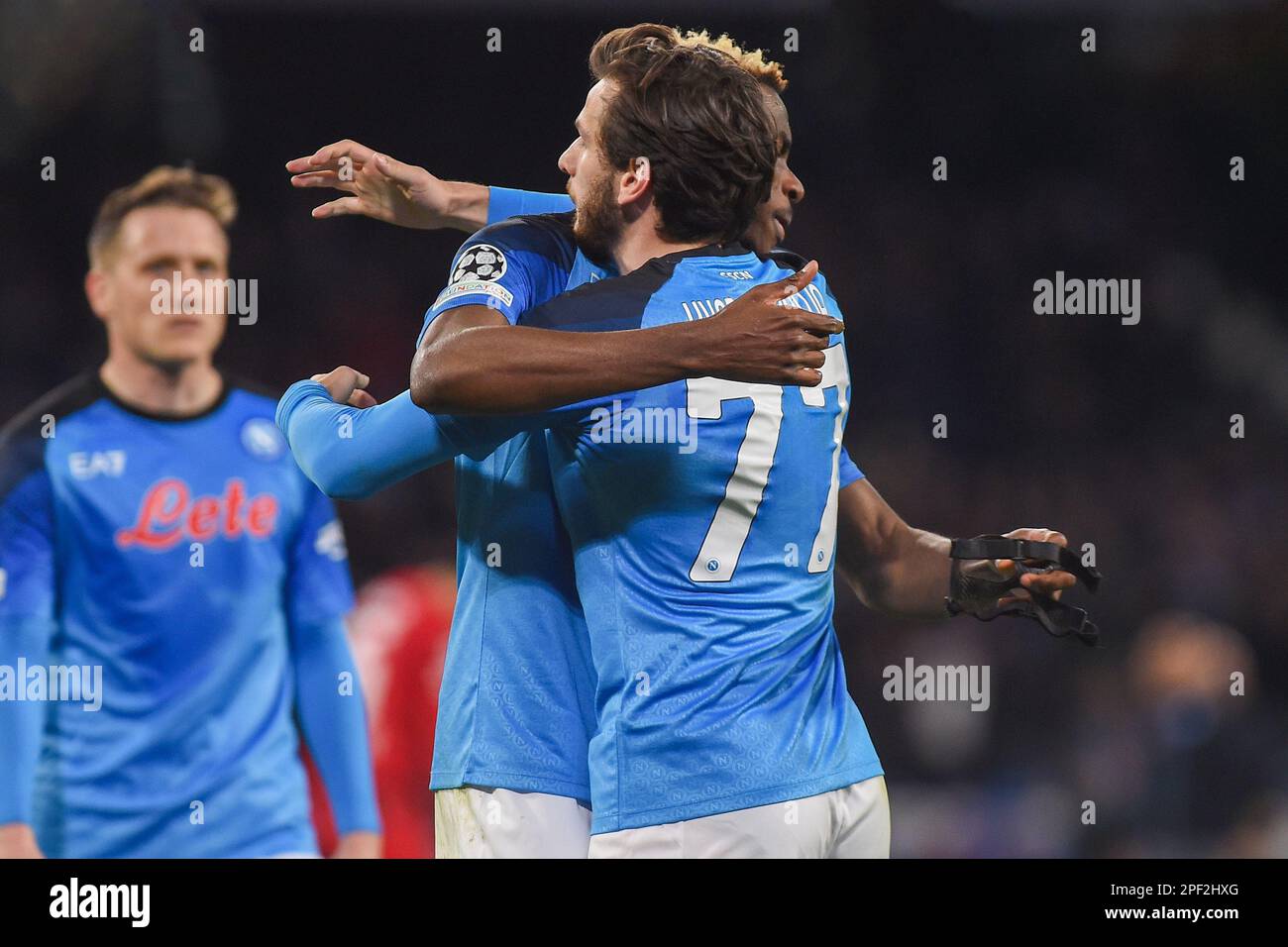 Naples, Italy. 15 Mar, 2023. Victor Osimhen and Khvicha Kvaratskhelia of SSC  Napoli celebrates with team mates after scoring during the Uefa Champions  League match between SSC Napoli and Eintracht Frankfurt at