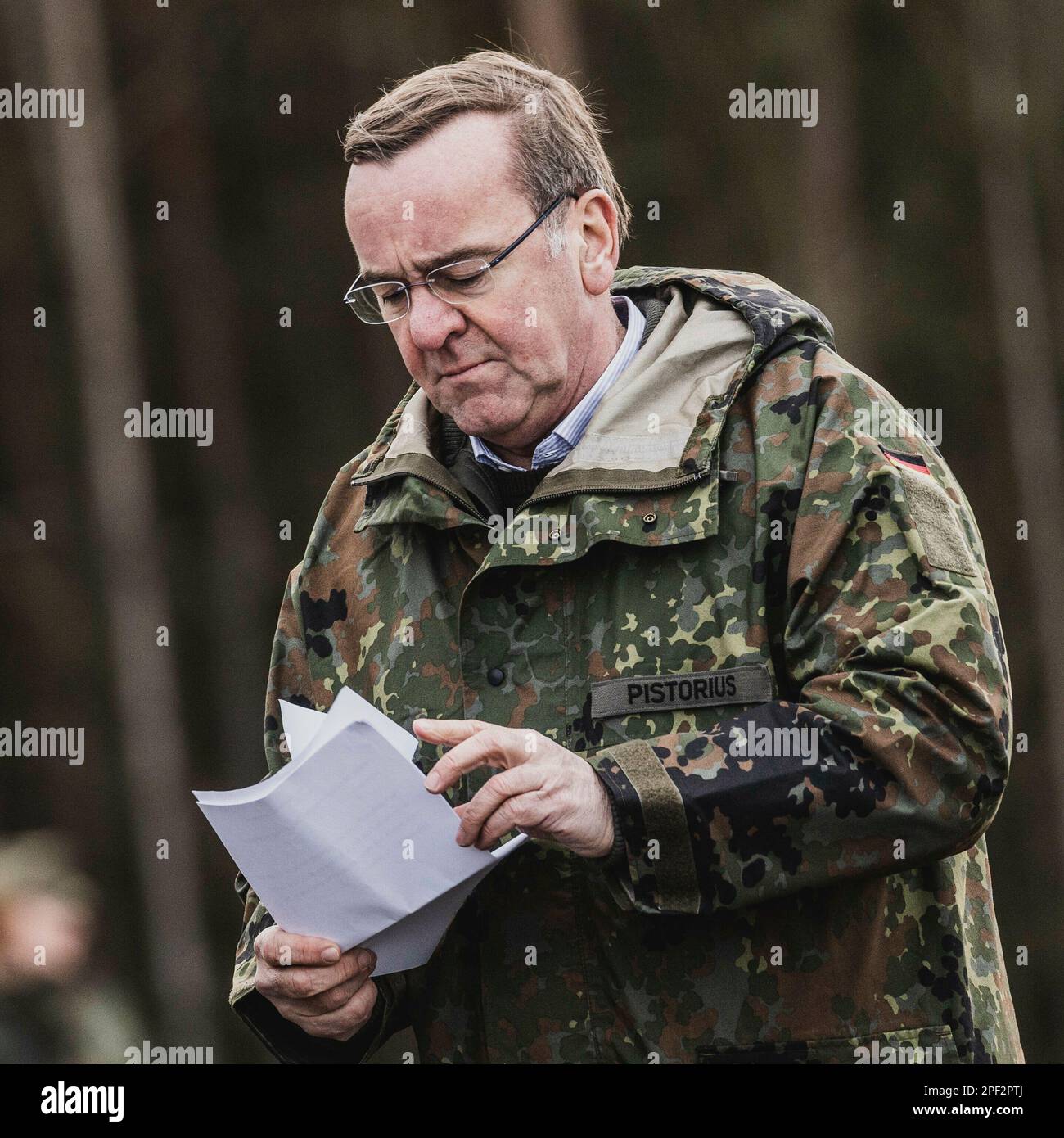 Boris Pistorius (SPD), Federal Minister of Defense, pictured during a visit to the Bundeswehr military base in Mahlwinkel, March 16, 2023. Key skills of the armed forces base are to be shown on the basis of skills demonstrations. Stock Photo