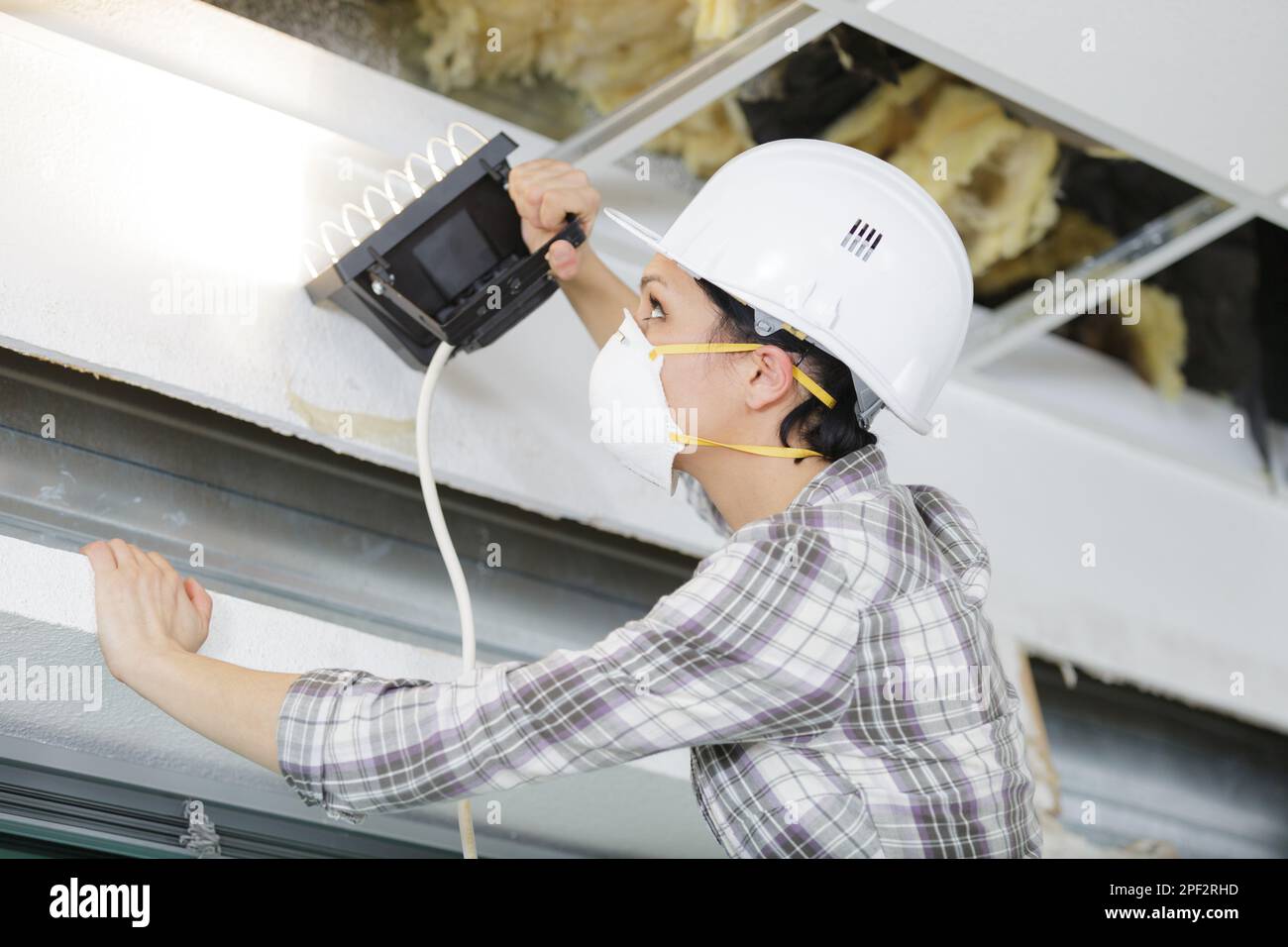 Portrait woman in respirator on hi-res stock photography and images - Alamy