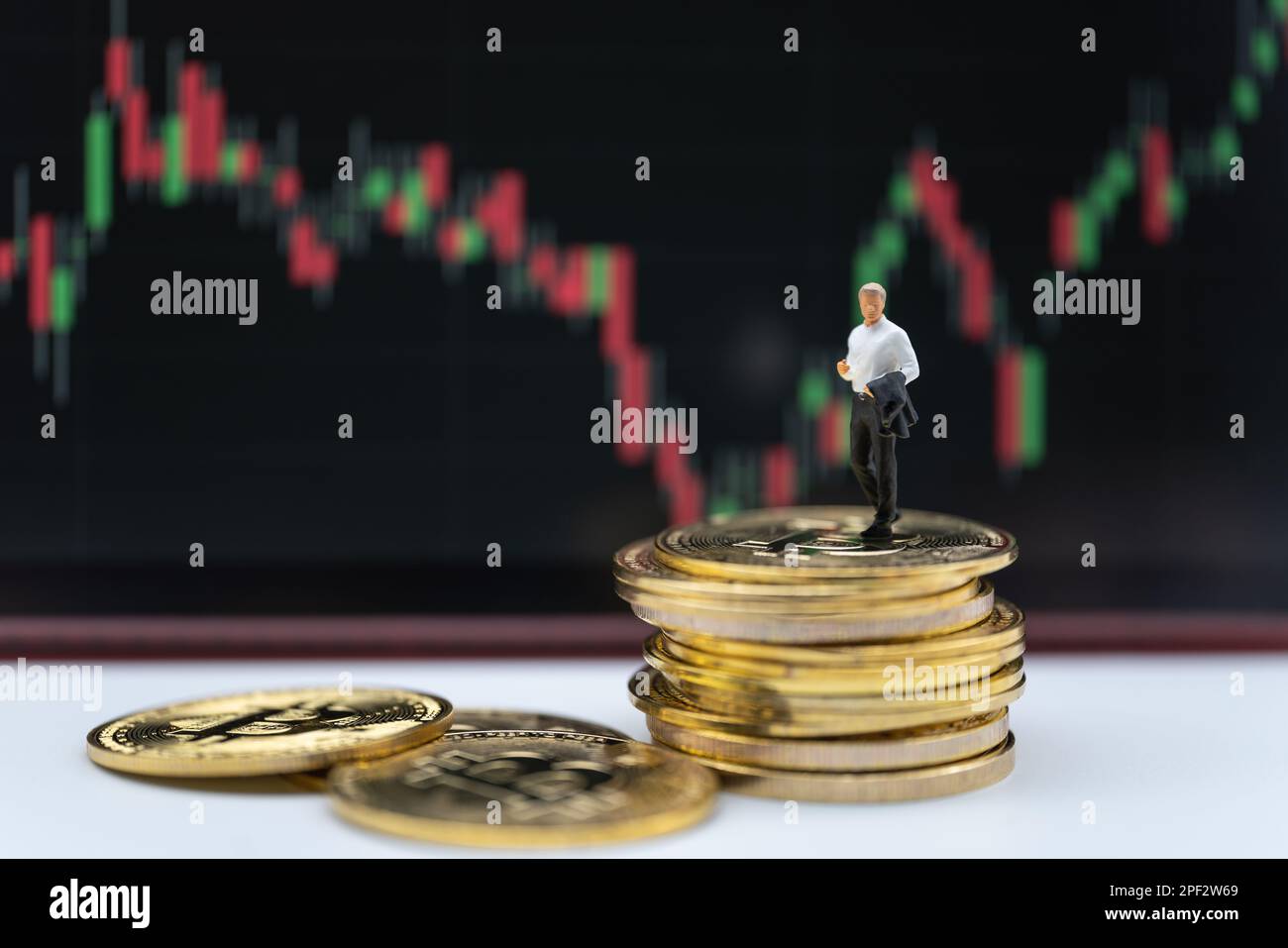 Business, Money, Cryptocurrency and Financial Concept. Businessman ...