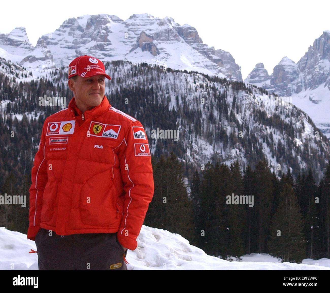 Photo de presse vintage Dépliant Ferrari Team Madonna Campiglio tirage 30x20 CM Photo de presse vintage Dépliant Ferrari Team Madonna Campiglio tirage 30x20 CM