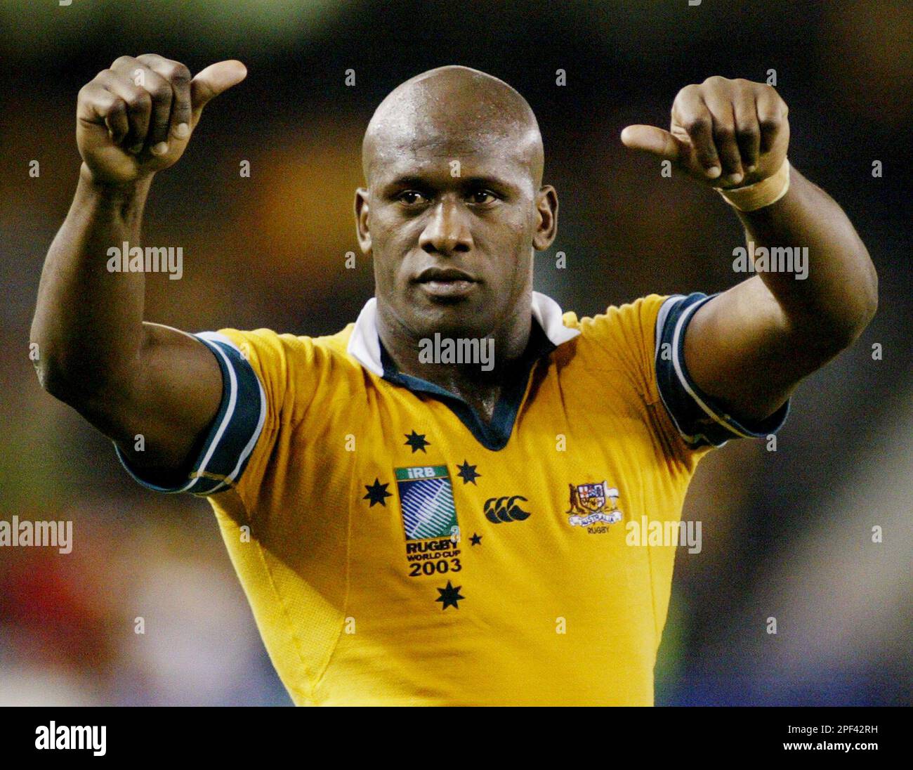 Australian winger Wendell Sailor acknowledges the crowd after their final Rugby  World Cup pool game against Ireland in Melbourne, Australia, Saturday, Nov.  1, 2003. Australia defeated Ireland 17-16 to win their pool. (