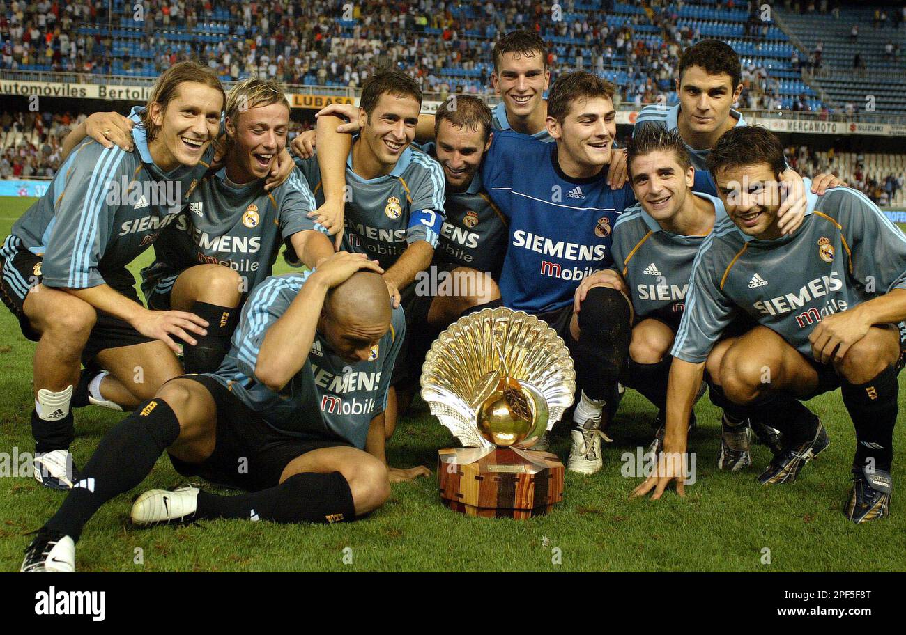 Real Madrid celebrate with the Orange Trophy after winning the
