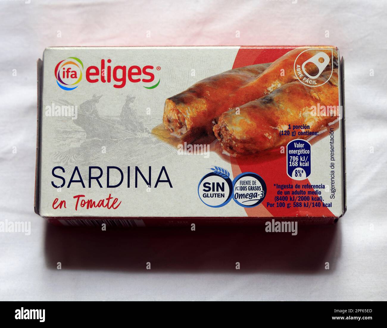 Sardines in tomato sauce in a box. Spanish language.cym Stock Photo Alamy