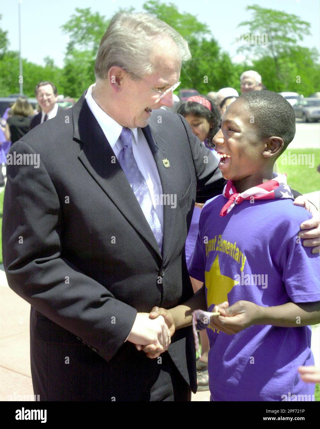 Missouri Gov. Bob Holden greets Moses Daniel, an Independence, Mo