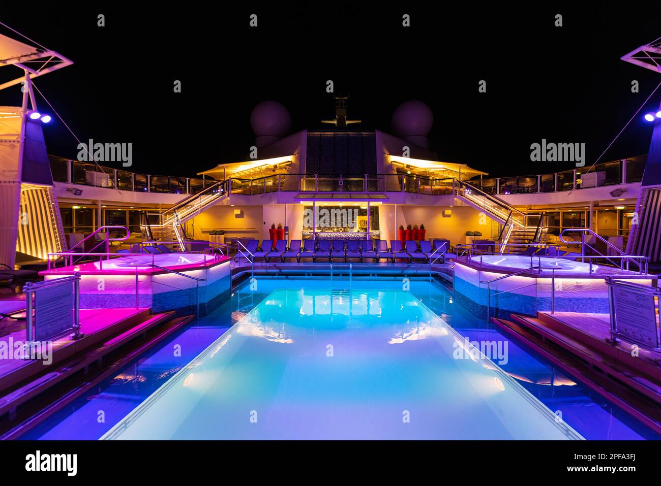wading pool size
