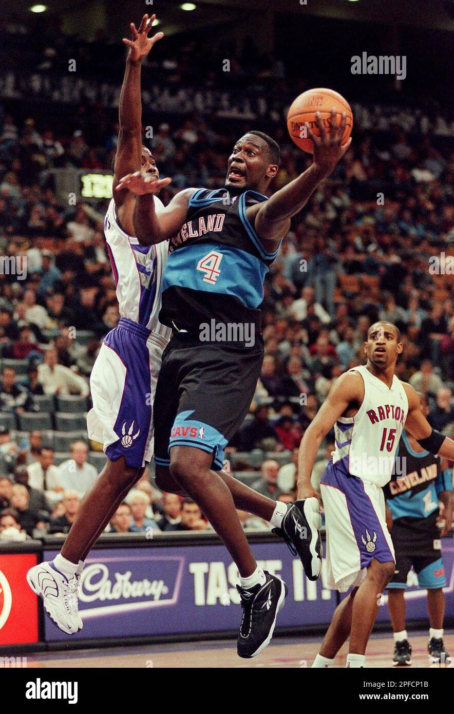 Shawn Kemp of the Cleveland Cavaliers during the game against the