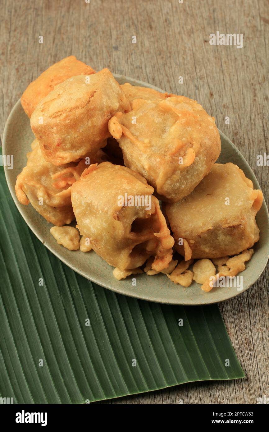 Tahu Isi or Gehu Tahu Berontak, Deep Fried Tofu with Saute Mix