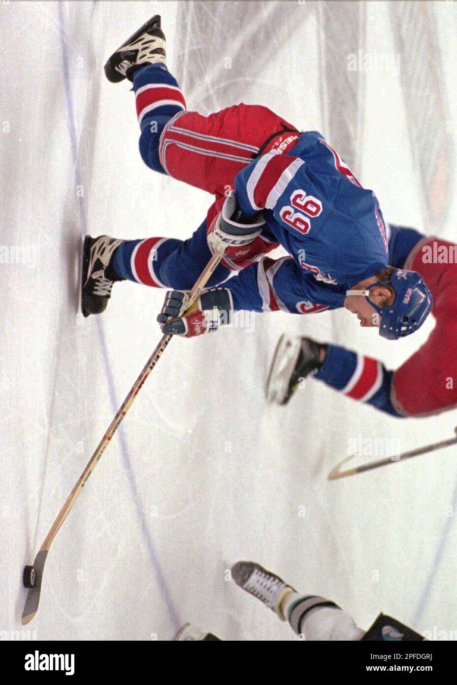 Wayne Gretzky with the New York Rangers in action against the Florida  Panthers at the Miami Arena around 1997 Stock Photo - Alamy