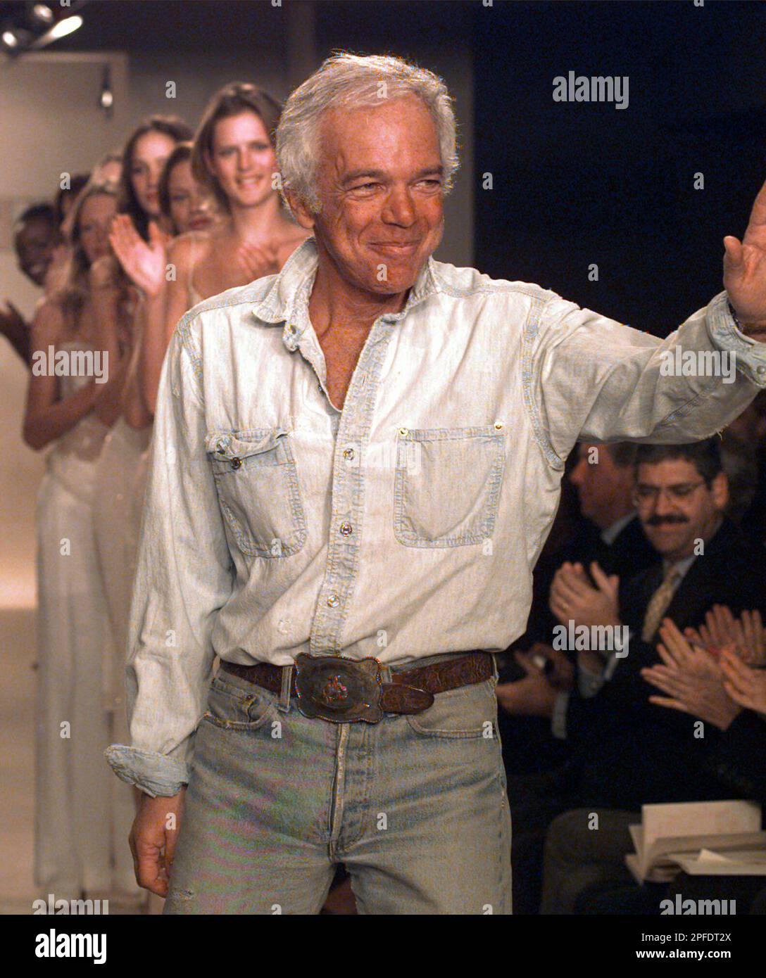 Designer Ralph Lauren acknowledges the audience's applause after the  showing of his spring 1998 fashion collection, in New York, Wednesday  morning, Nov. 5, 1997. (AP Photo/Richard Drew Stock Photo - Alamy