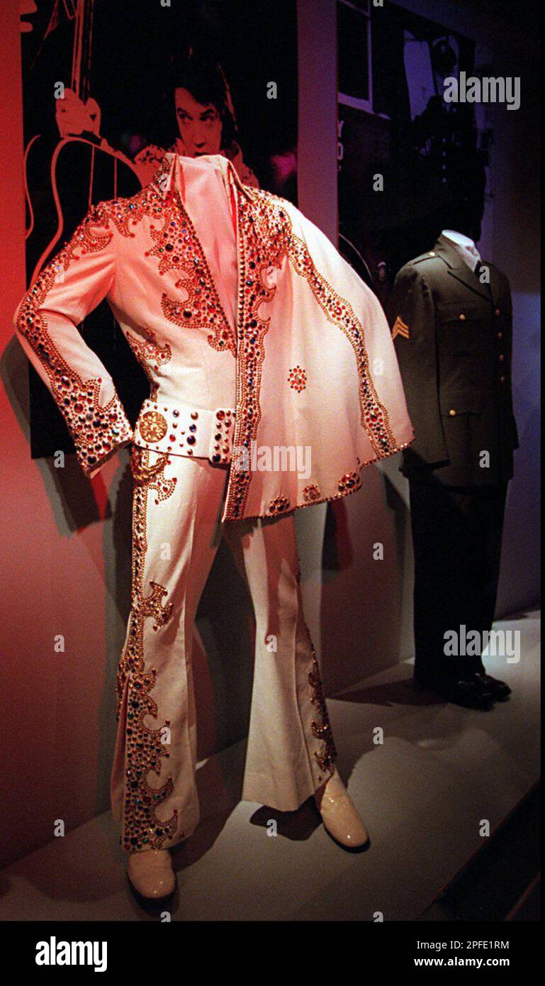 Elvis items featured at Rock and Roll Hall of Fame