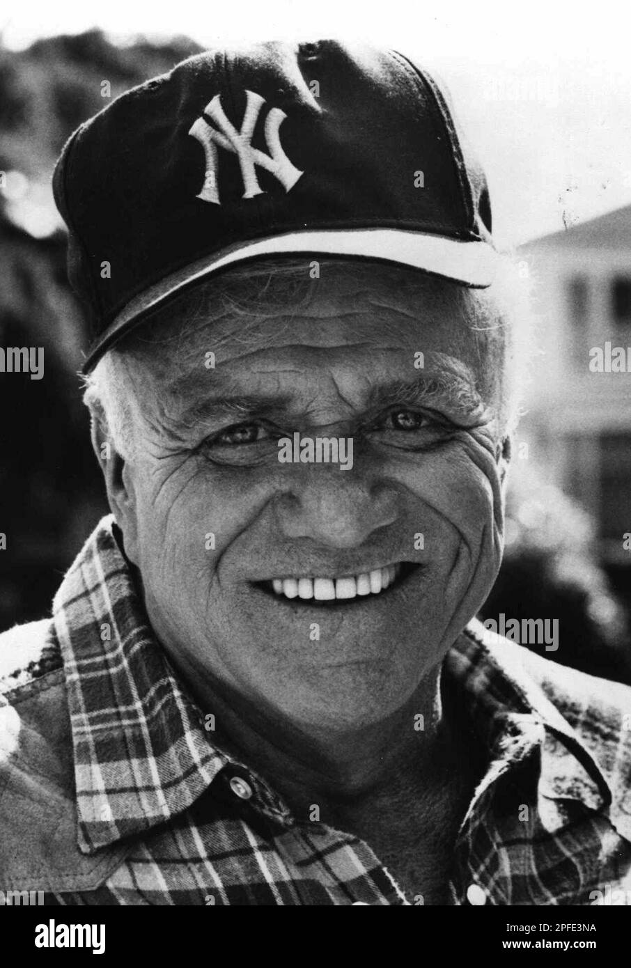 https://c8.alamy.com/comp/2PFE3NA/file-actor-brian-keith-shown-in-this-undated-file-photo-was-found-dead-tuesday-june-24-1997-in-his-home-an-apparent-suicide-officials-said-although-he-appeared-in-films-throughout-the-1950s-and-60s-including-the-parent-trap-in-1961-his-greater-fame-came-through-television-he-starred-as-matt-anders-in-the-1955-56-drama-crusader-and-as-dave-blassingame-in-the-1960-western-the-westerner-before-taking-on-his-signature-role-as-bill-davis-in-family-affair-from-1966-71-he-was-75-ap-photofile-2PFE3NA.jpg