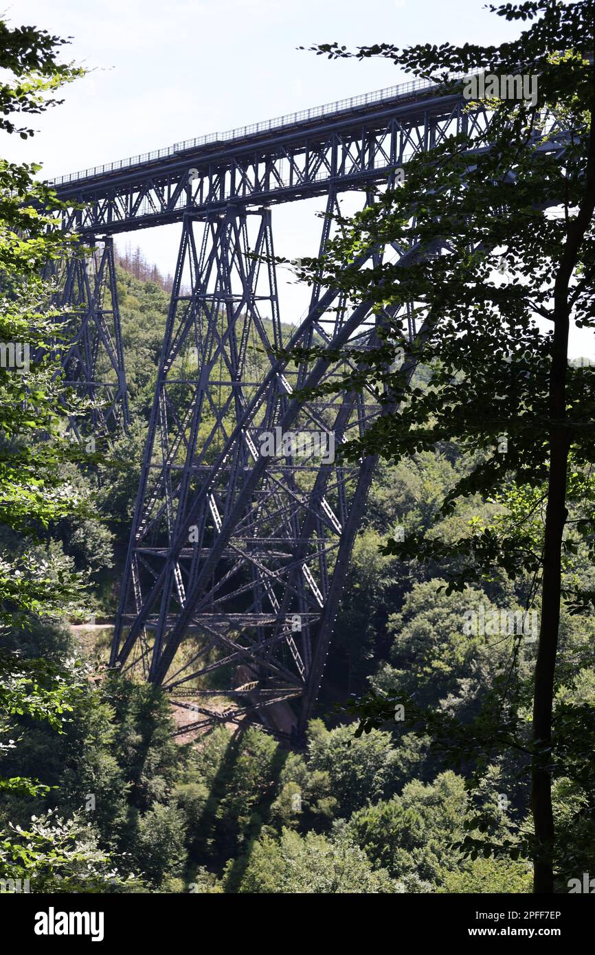 Impressionen von der Müngstener Brücke, der höchsten Eisenbahnbrücke Deutschlands Stock Photo
