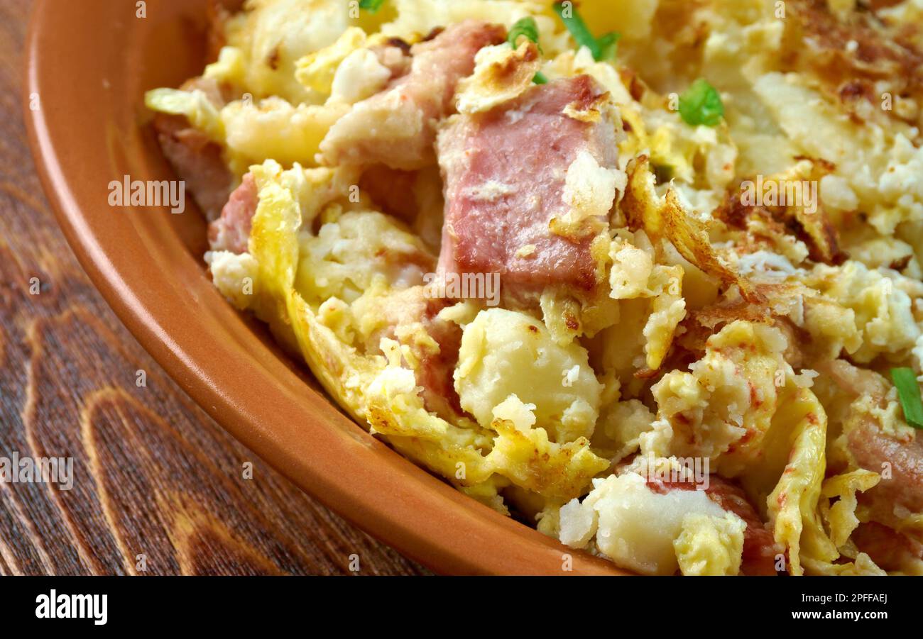 Kolokouthkia - Classic Cypriot scrambled eggs, Zucchini and potato 